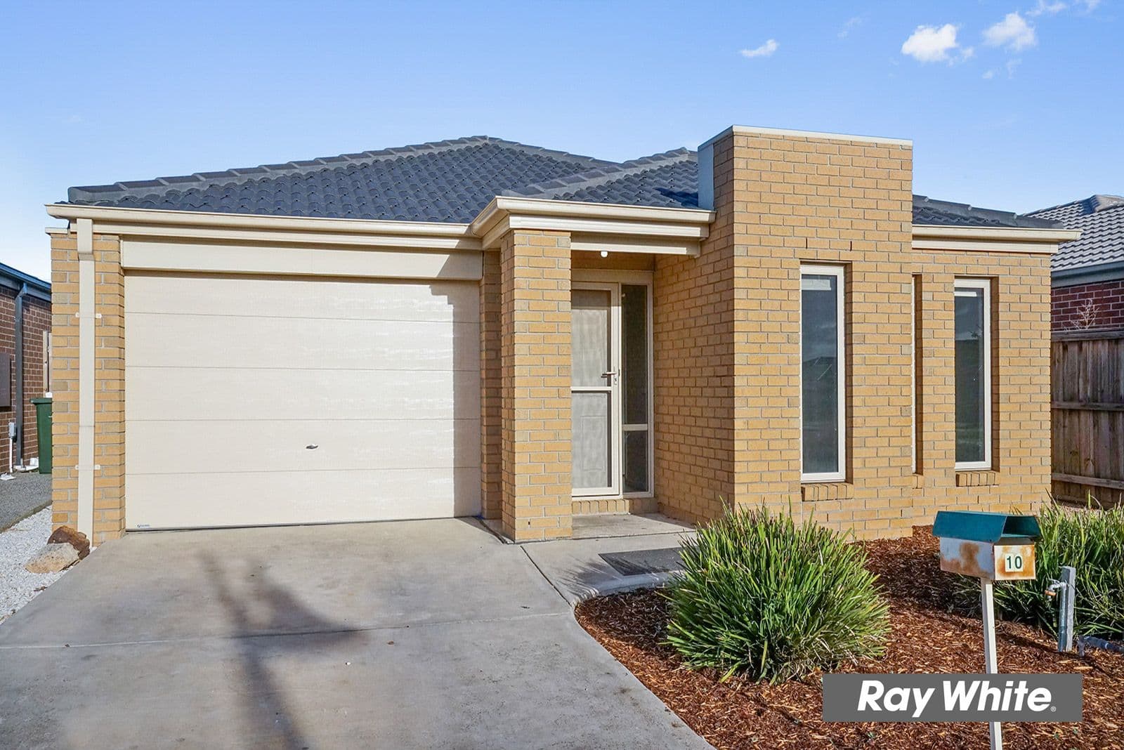 10 Susan Place, Tarneit VIC 3029, Tarneit - Thumbnail 3