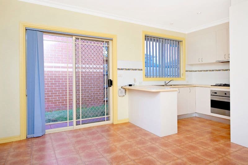39 Linton Drive, THOMASTOWN VIC 3074, Thomastown - Thumbnail 2