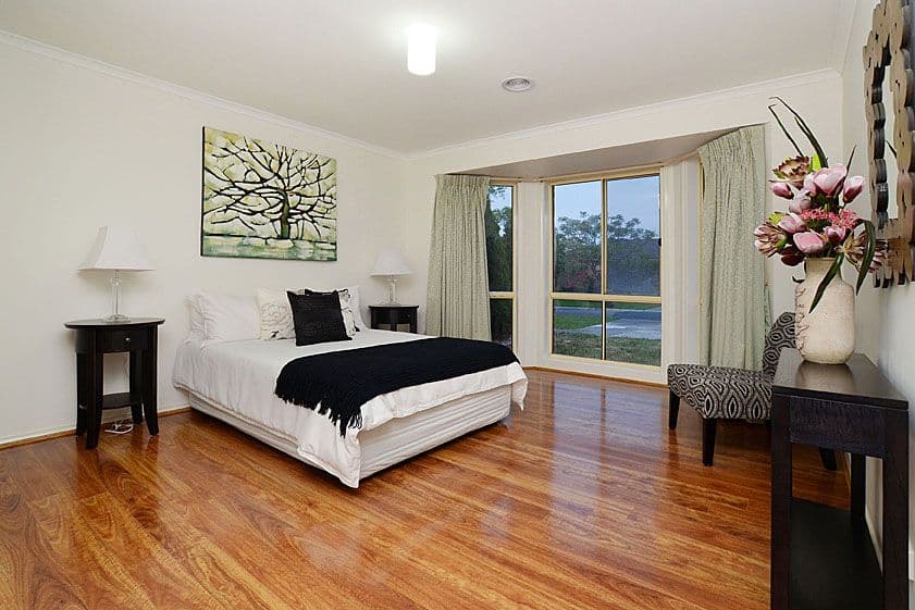 19 Pollock Drive, MILL PARK VIC 3082, Mill Park - Thumbnail 3