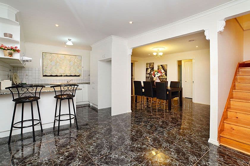 19 Pollock Drive, MILL PARK VIC 3082, Mill Park - Thumbnail 7
