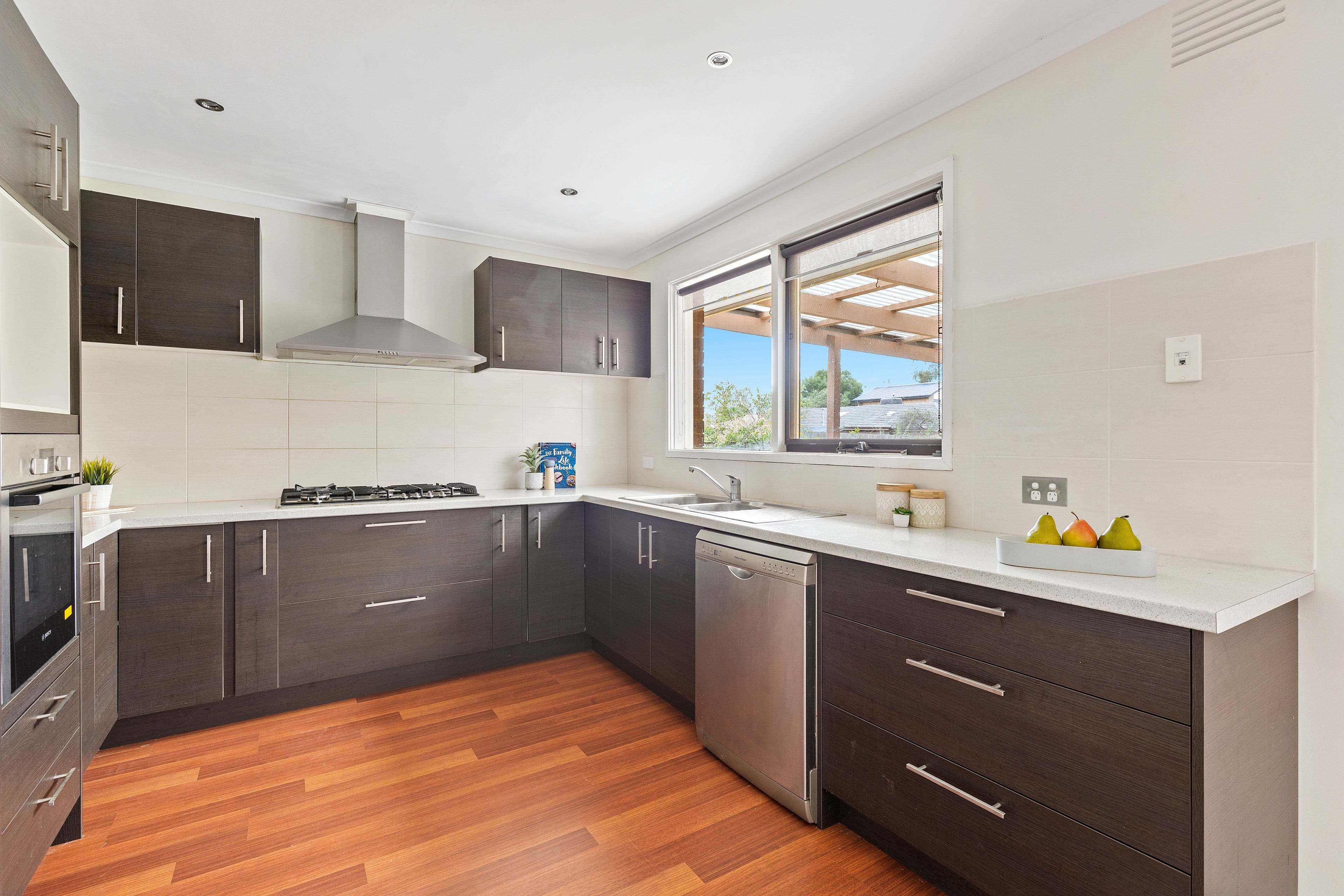 2 Barwon Court, Rowville VIC 3178, Rowville - Thumbnail 3
