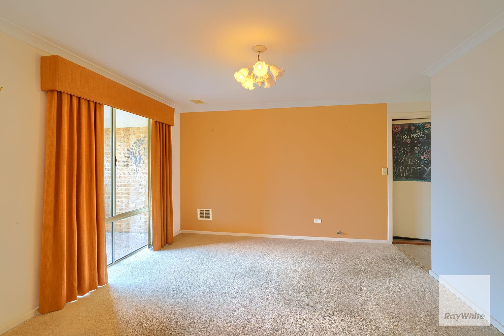 23 Hall Rise, Yakamia WA 6330, Yakamia - Thumbnail 2