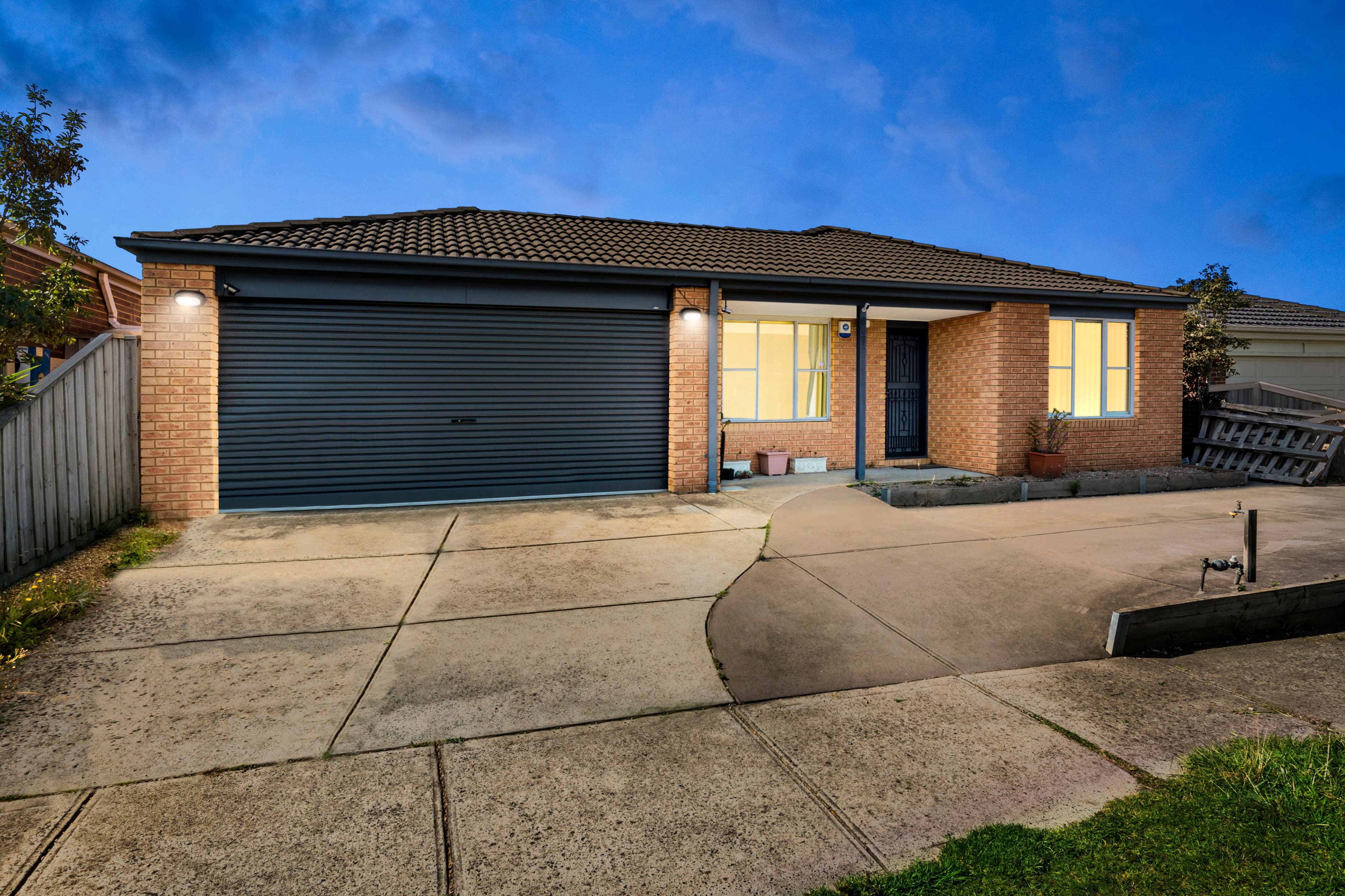 6 Honey Myrtle Way, Cranbourne VIC 3977, Cranbourne - Image 1
