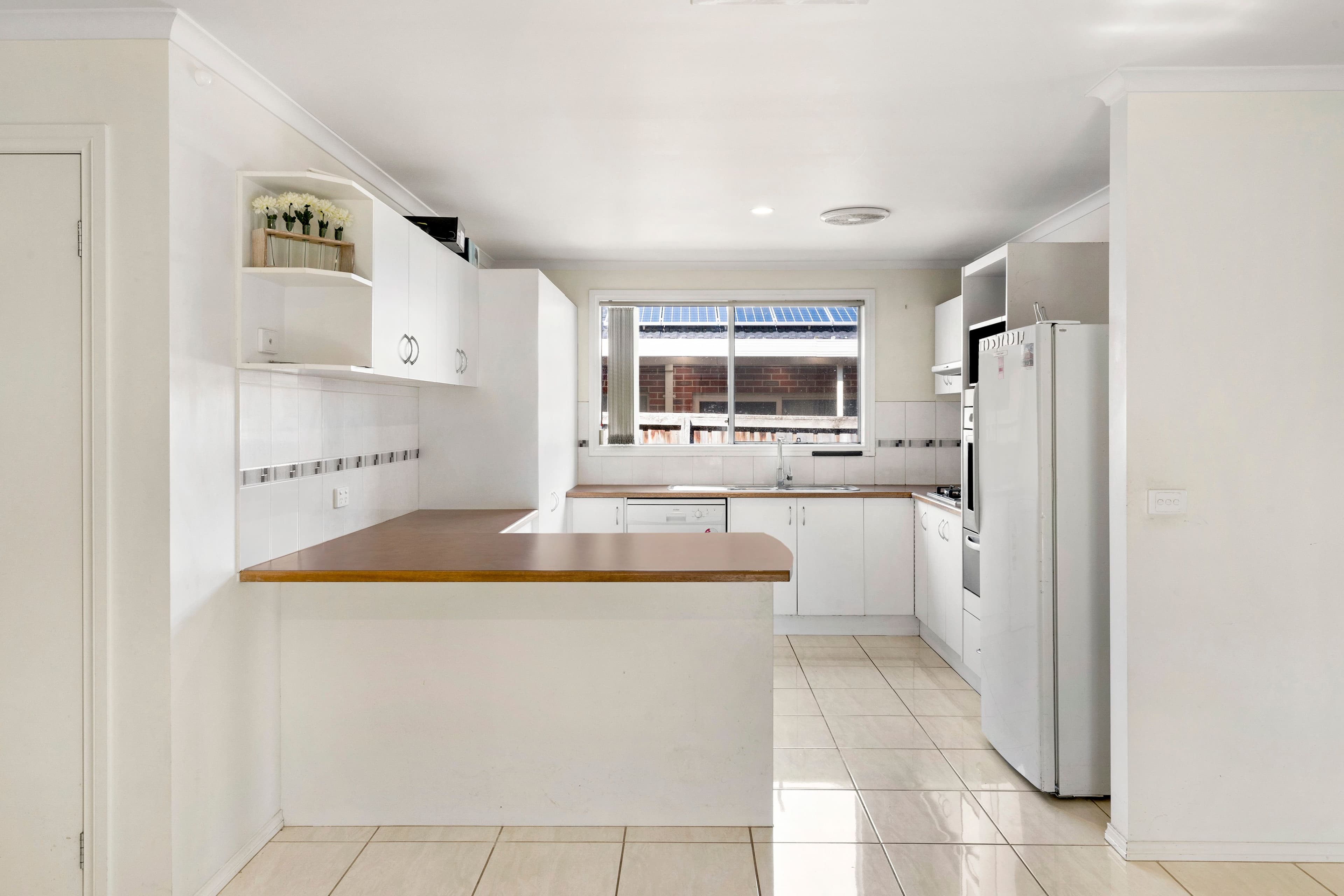 6 Honey Myrtle Way, Cranbourne VIC 3977, Cranbourne - Thumbnail 3