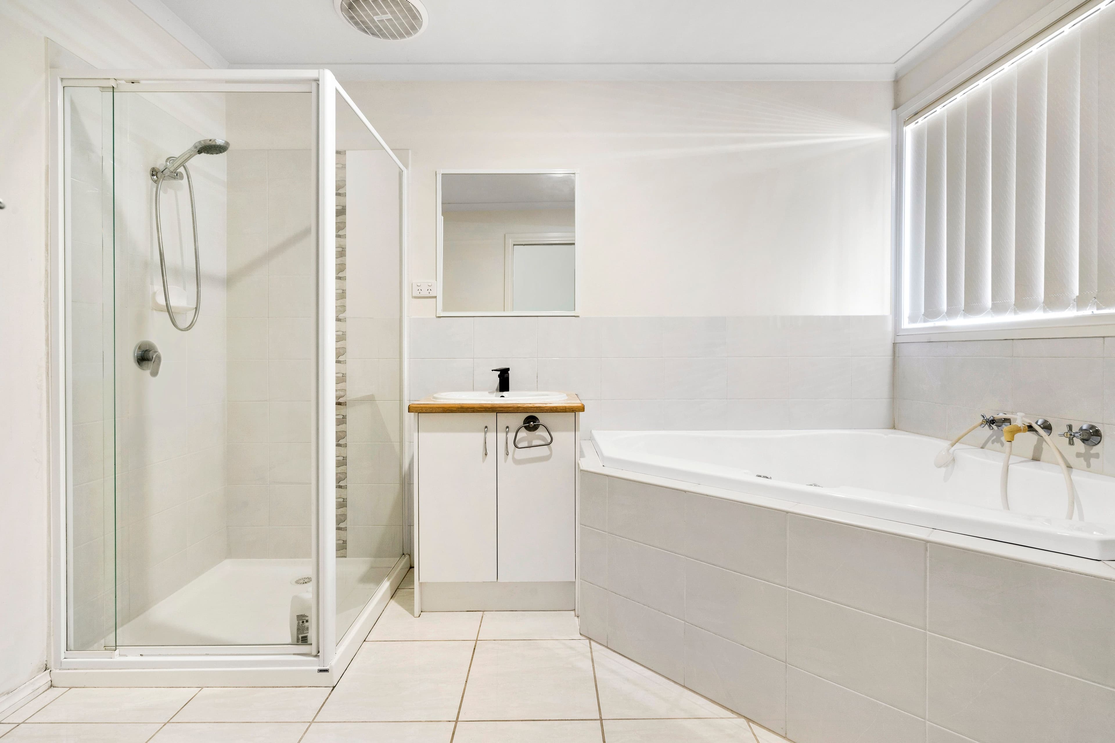 6 Honey Myrtle Way, Cranbourne VIC 3977, Cranbourne - Thumbnail 5