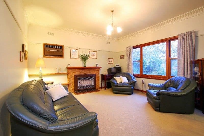 29 Devonshire Road, WATSONIA VIC 3087, Watsonia - Thumbnail 2