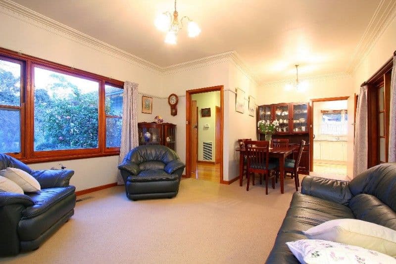 29 Devonshire Road, WATSONIA VIC 3087, Watsonia - Thumbnail 4