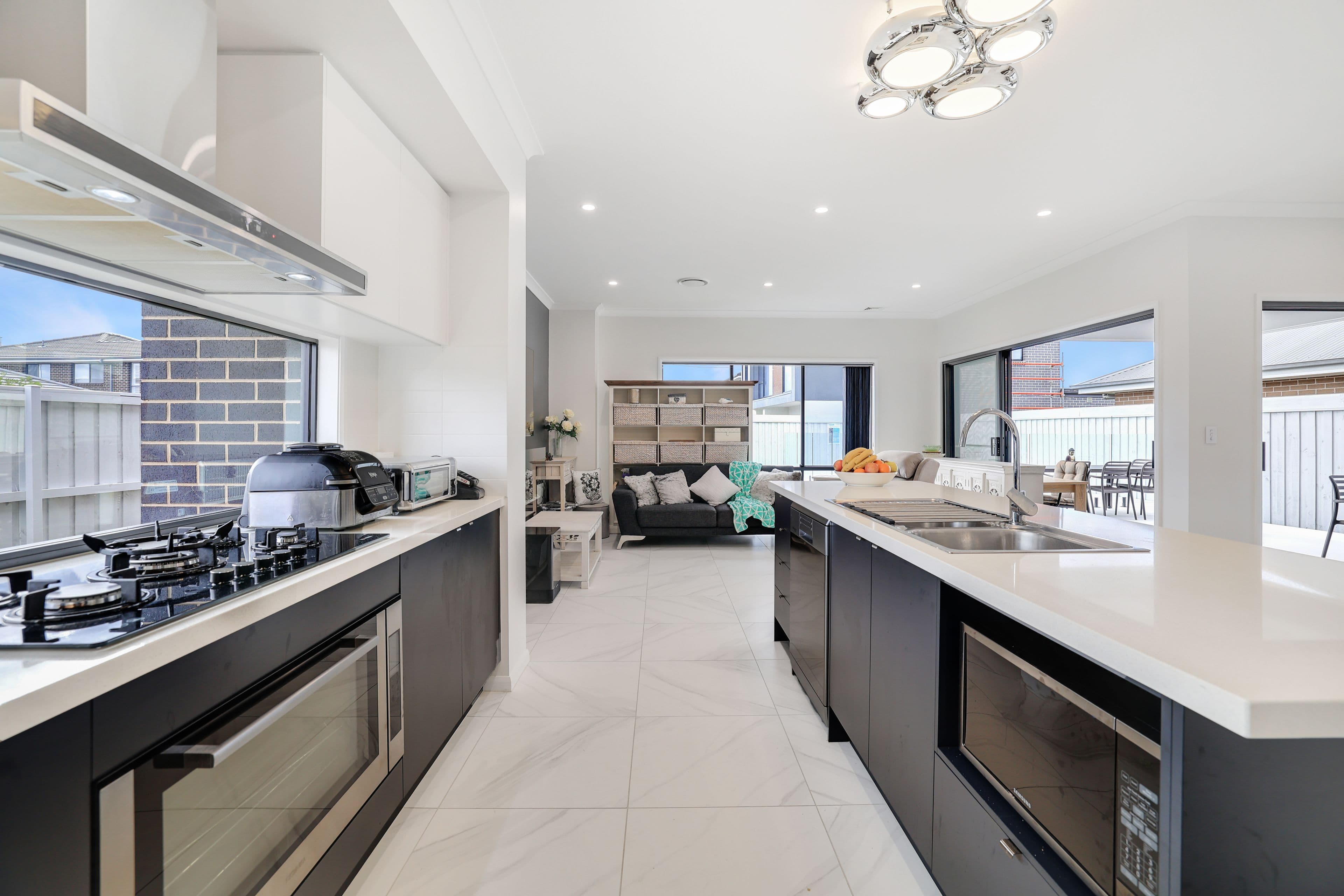 11 Spice Street, GLEDSWOOD HILLS NSW 2557, Gledswood Hills - Thumbnail 4