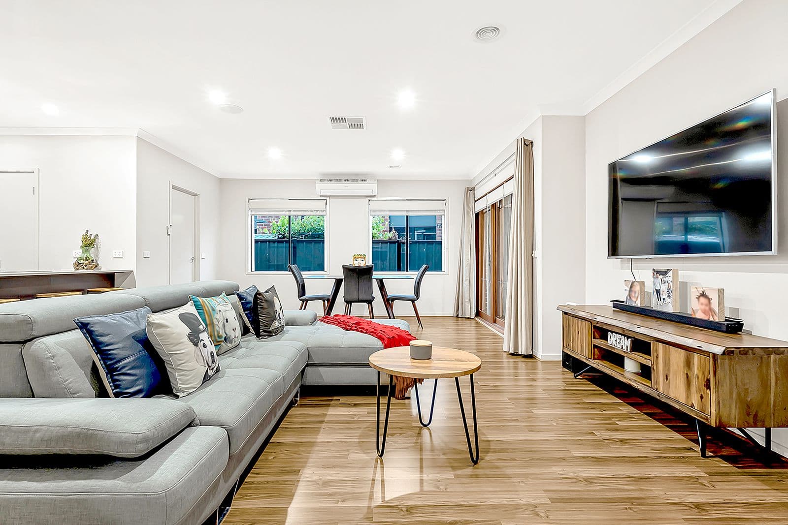 328 Waterview Boulevard, Craigieburn VIC 3064, Craigieburn - Thumbnail 3