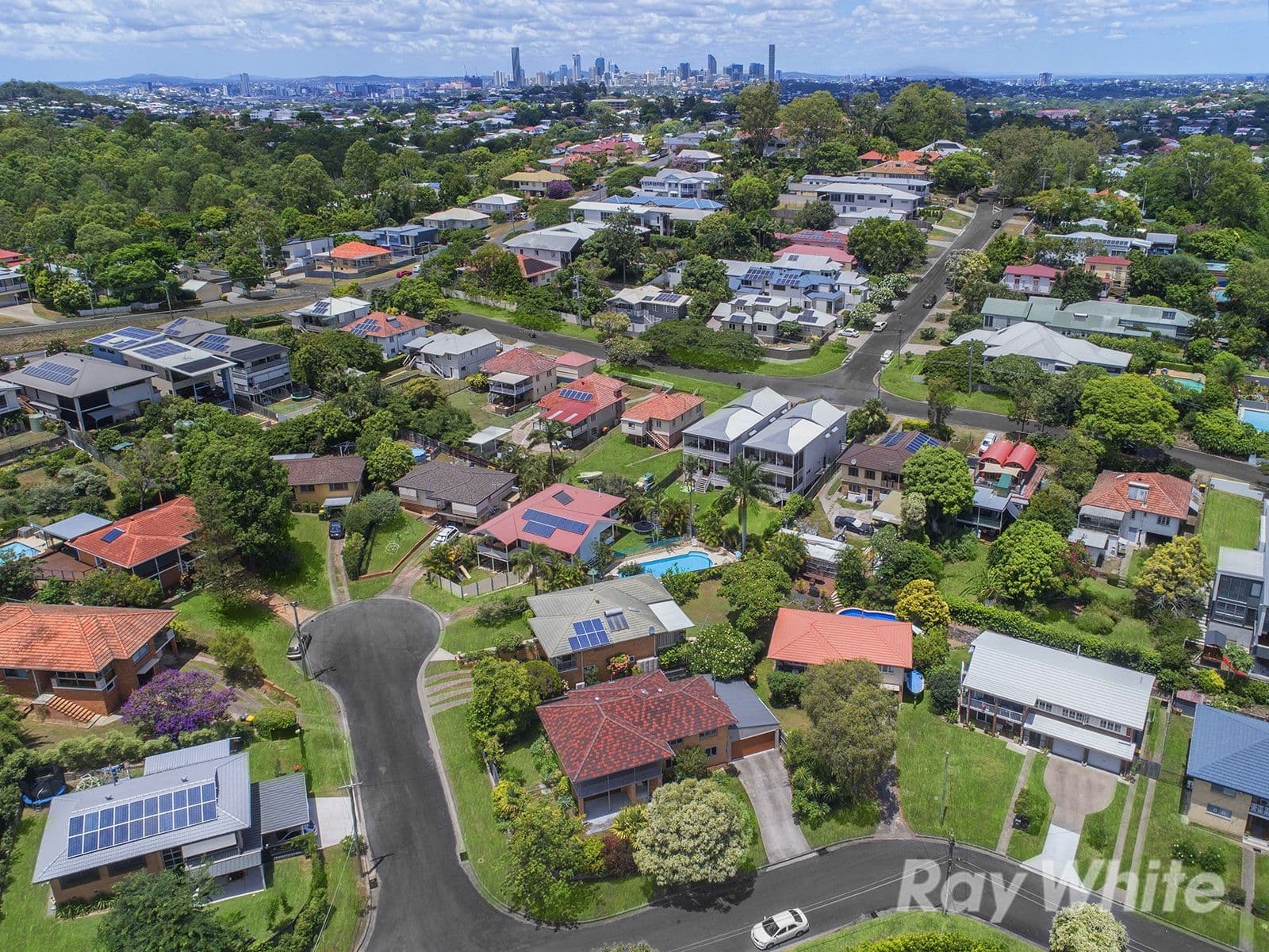 11 Conifer Street, Alderley QLD 4051, Alderley - Thumbnail 2