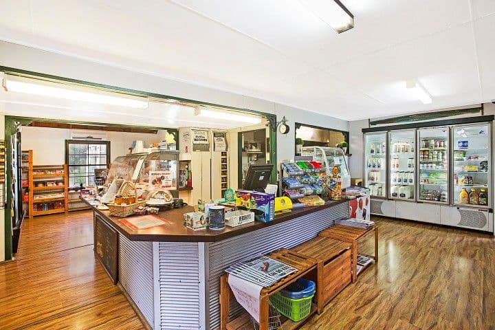 2 Hersden Court, Bonogin QLD 4213, Bonogin - Thumbnail 3