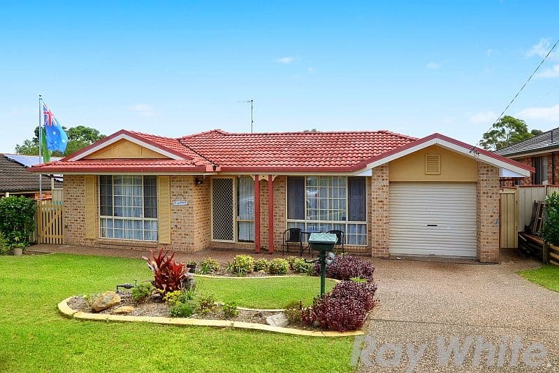 6 Loongana Crescent, Blue Haven - Image 1
