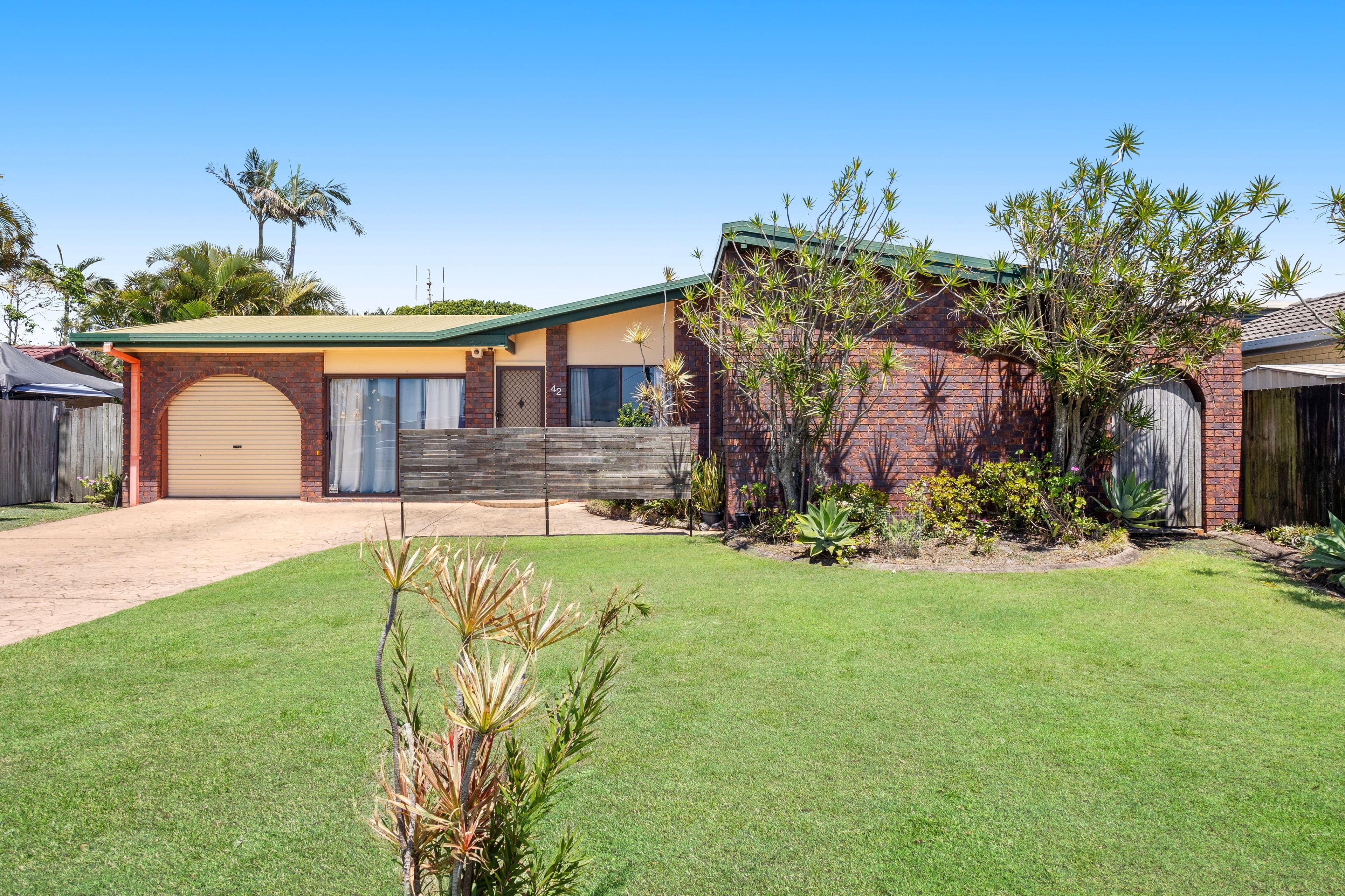 42 Nicklin Way, Parrearra QLD 4575, Parrearra - Thumbnail 2