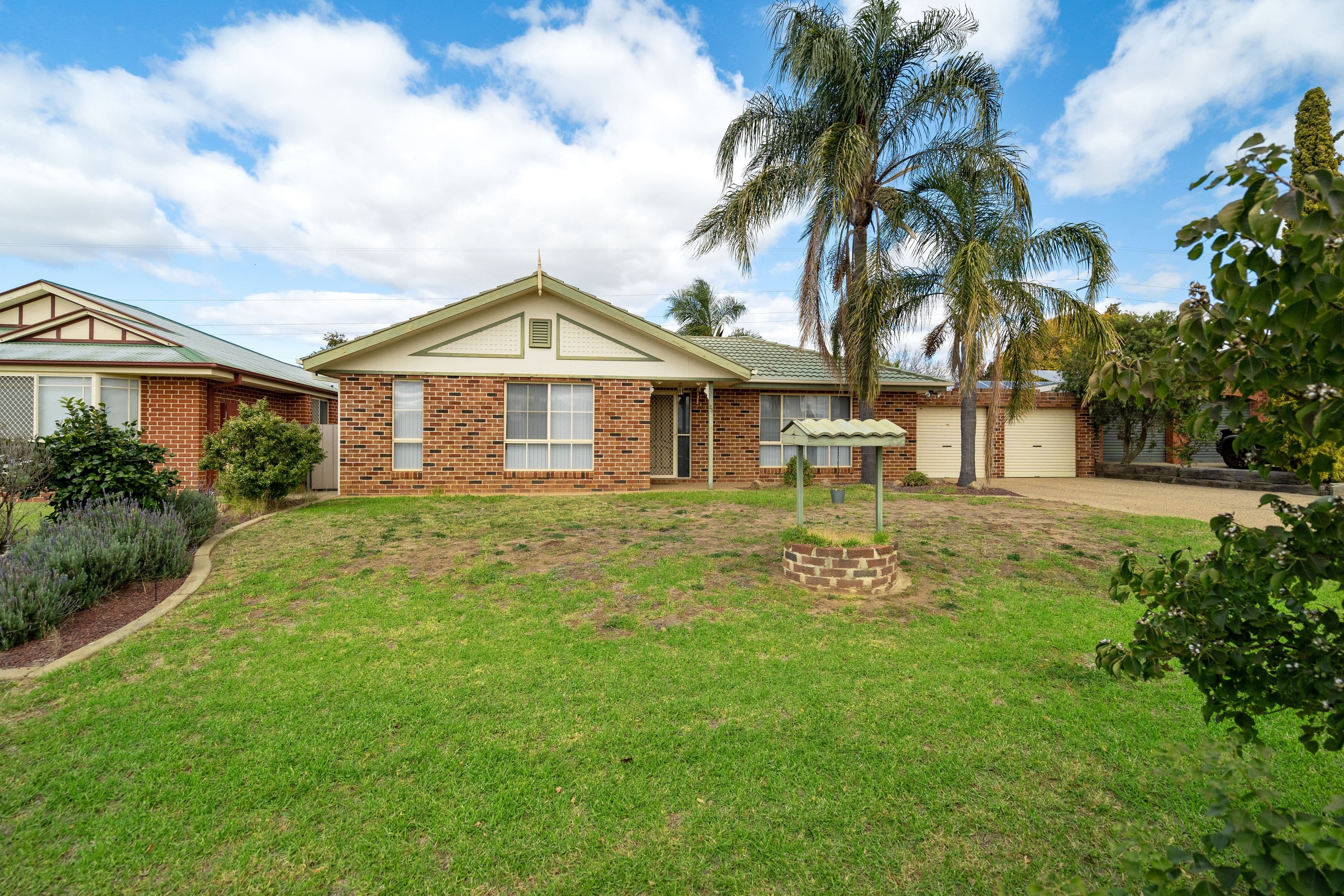 20 Kaldari Crescent, Glenfield Park NSW 2650, Glenfield Park - Image 1