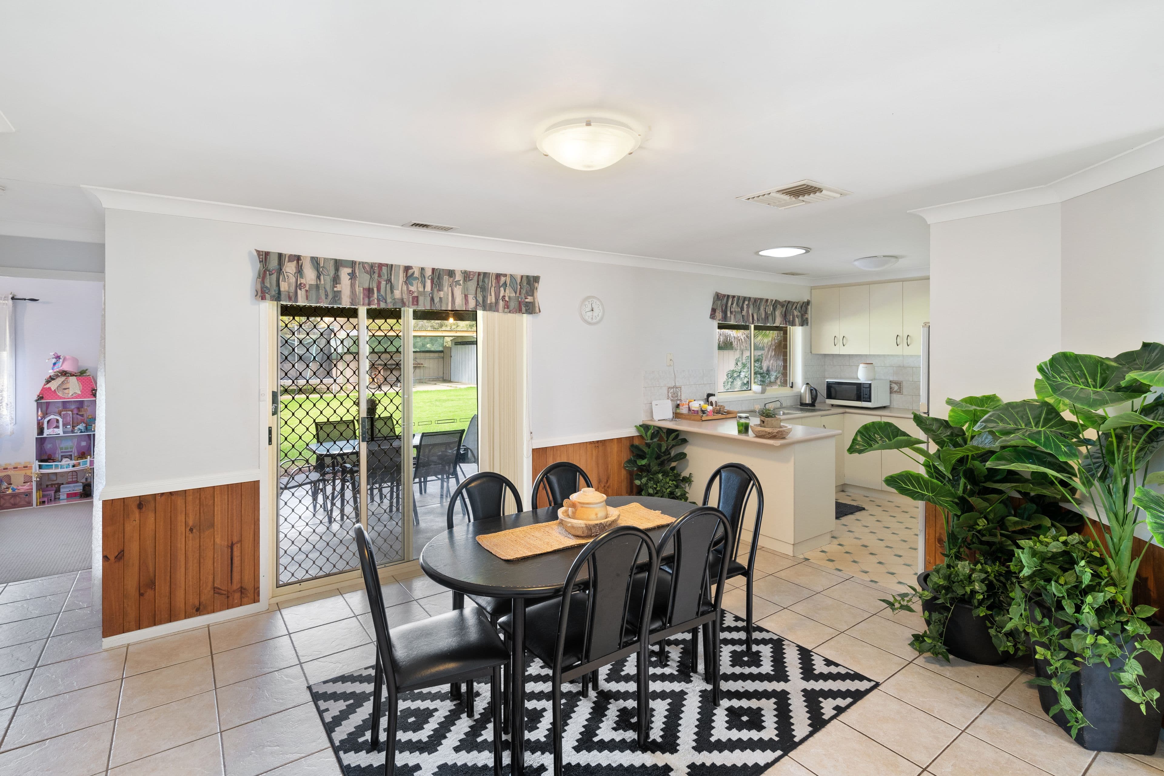 20 Kaldari Crescent, Glenfield Park NSW 2650, Glenfield Park - Thumbnail 3