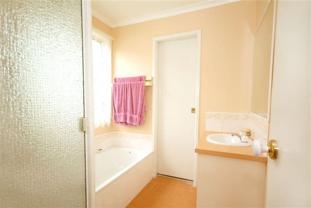 8  Beechcraft Court, WILSONTON QLD 4350, Wilsonton - Thumbnail 7