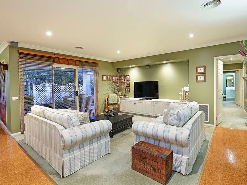 4 Lascelles Place, Highton VIC 3216, Highton - Thumbnail 3