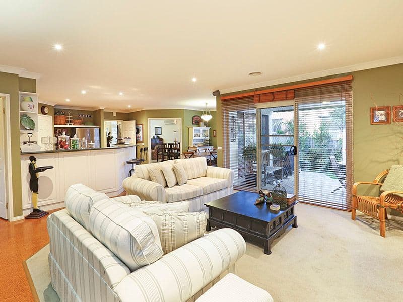 4 Lascelles Place, Highton VIC 3216, Highton - Thumbnail 4