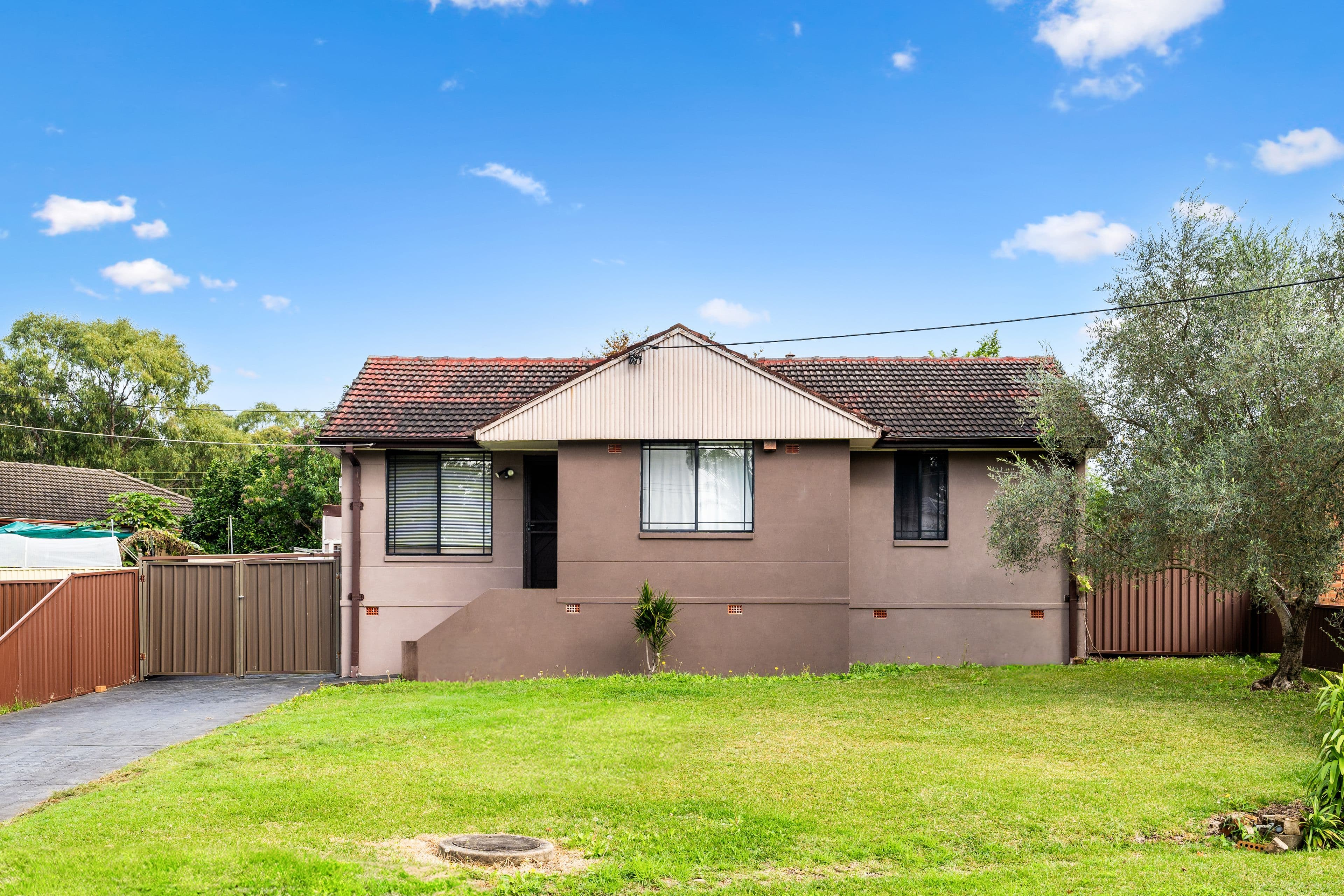 37 Coonong Street, Busby NSW 2168, Busby - Image 1