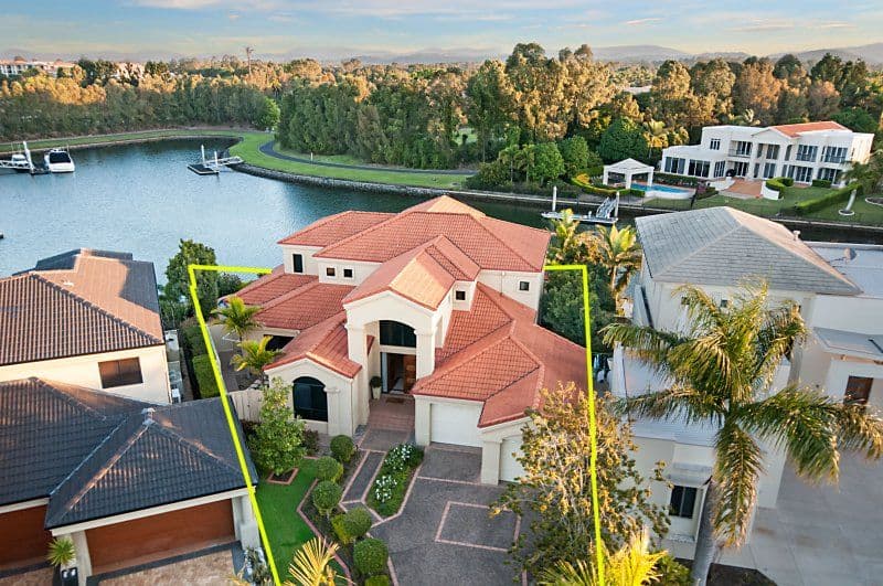 2120 Fernlea Close, HOPE ISLAND QLD 4212, Hope Island - Thumbnail 2