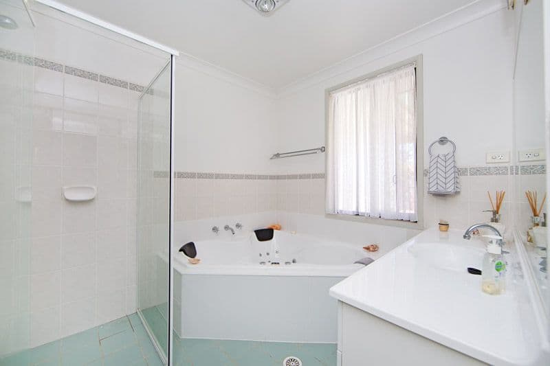 16 De Havilland Circuit, Hamlyn Terrace NSW 2259, Hamlyn Terrace - Thumbnail 6