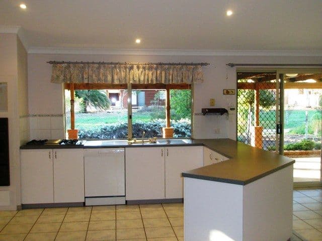 27 Stuart Road, MORESBY WA 6530, Moresby - Thumbnail 2