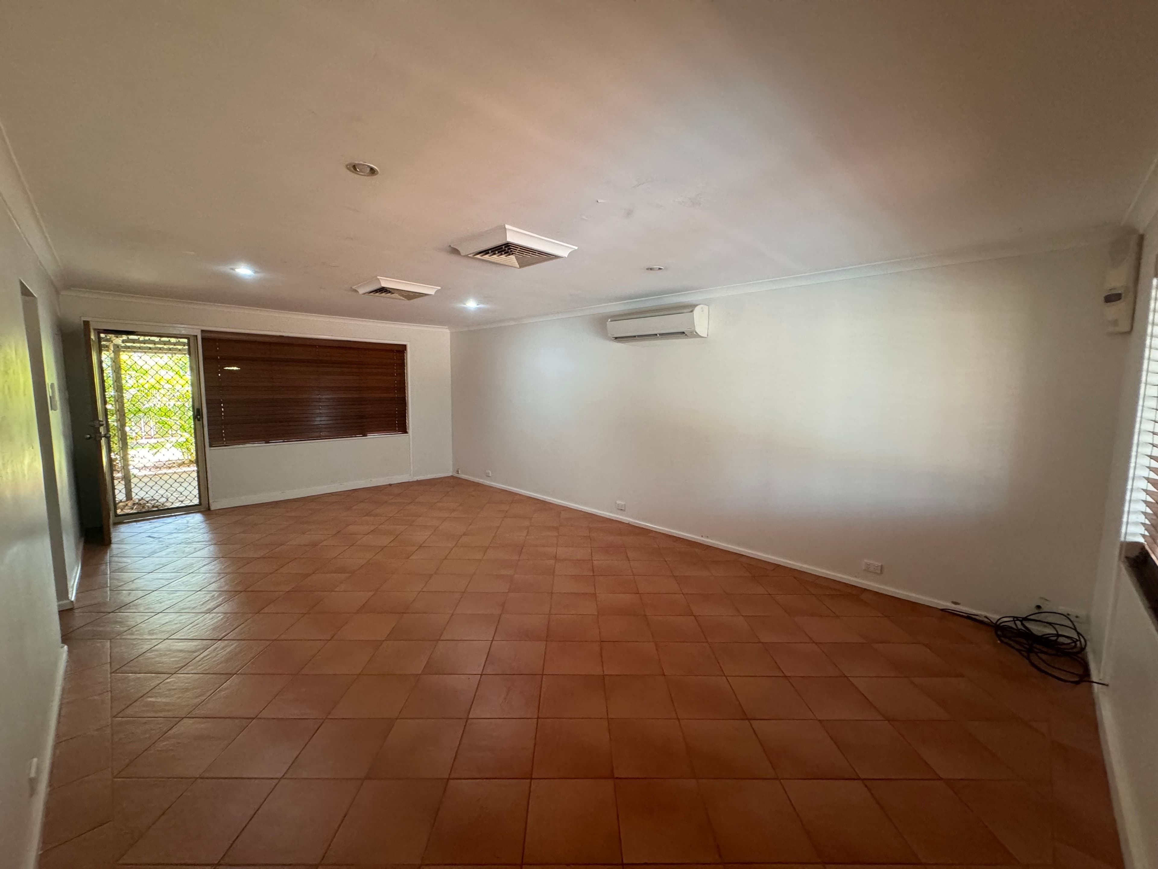 10 Trumpet Way, South Hedland WA 6722, South Hedland - Thumbnail 8