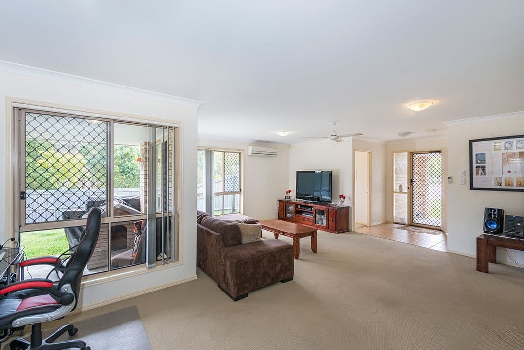 13 Waterbrooke Circuit, DREWVALE QLD 4116, Drewvale - Thumbnail 4