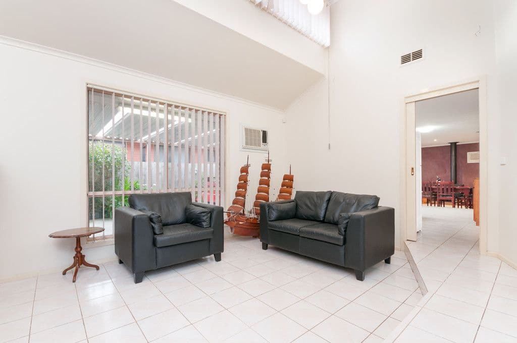 129 Moonstone Circuit, St Albans VIC 3021, St Albans - Thumbnail 5