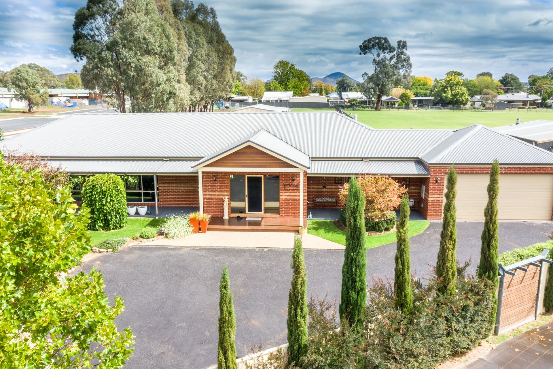 30 Stewart Street, Mansfield VIC 3722, Mansfield - Image 1