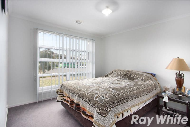 19 Orchard Valley Avenue, PAKENHAM VIC 3810, Pakenham - Thumbnail 6