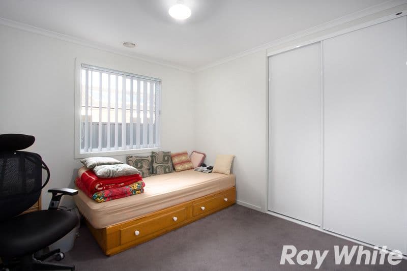 19 Orchard Valley Avenue, PAKENHAM VIC 3810, Pakenham - Thumbnail 8