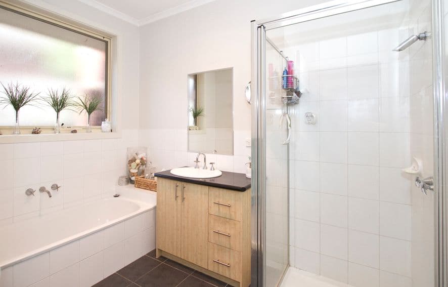 12-14 Fernside Avenue, BRIAR HILL VIC 3088, Briar Hill - Thumbnail 4