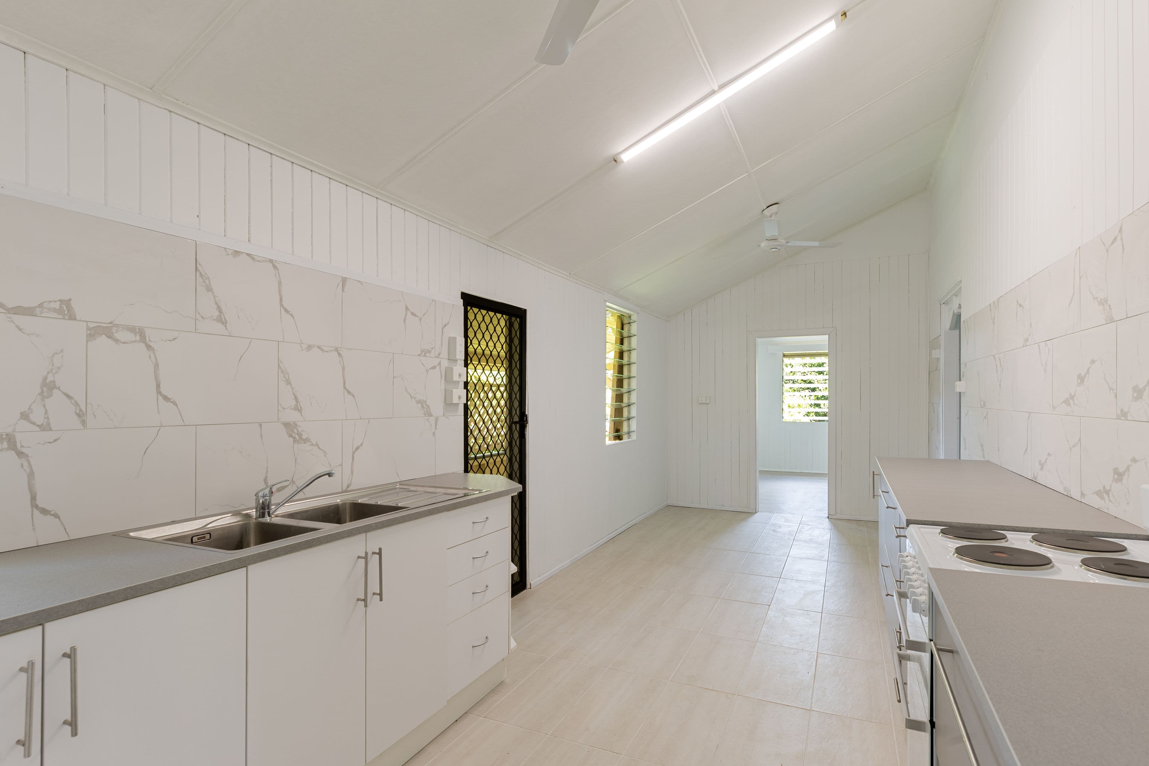 4 Dan Hart Lane, Mossman QLD 4873, Mossman - Thumbnail 4