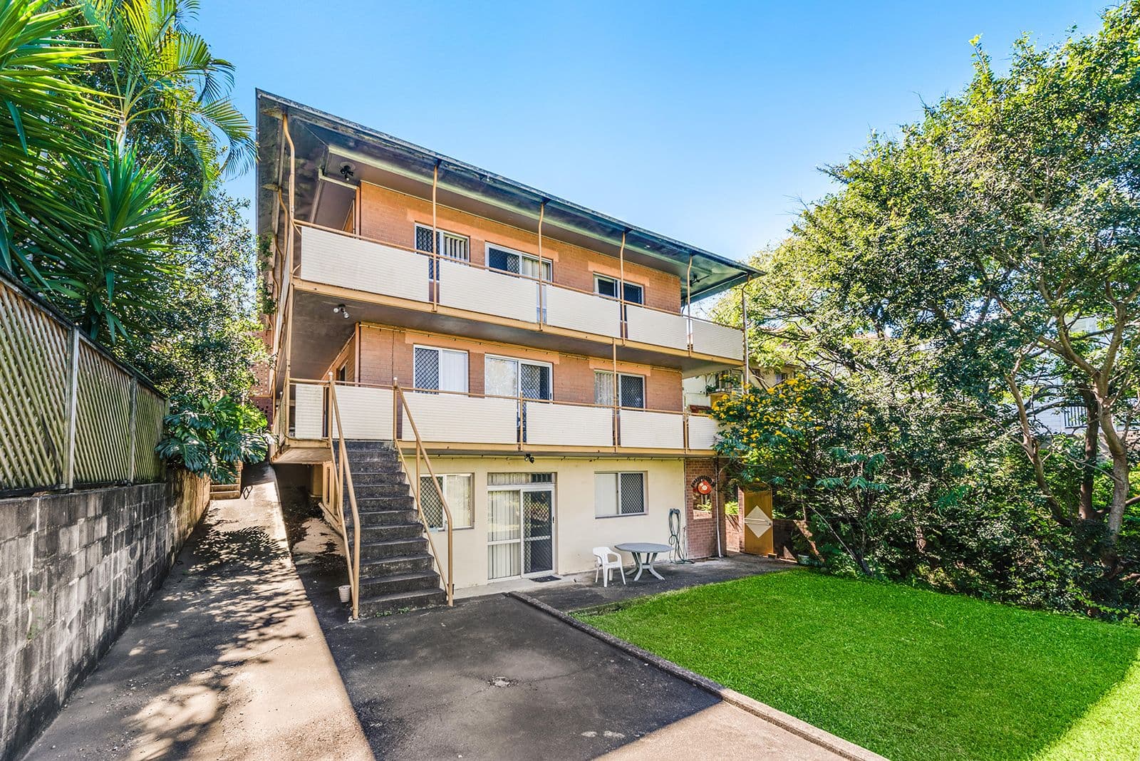 72 Cambridge Street, Red Hill QLD 4059, Red Hill - Thumbnail 2