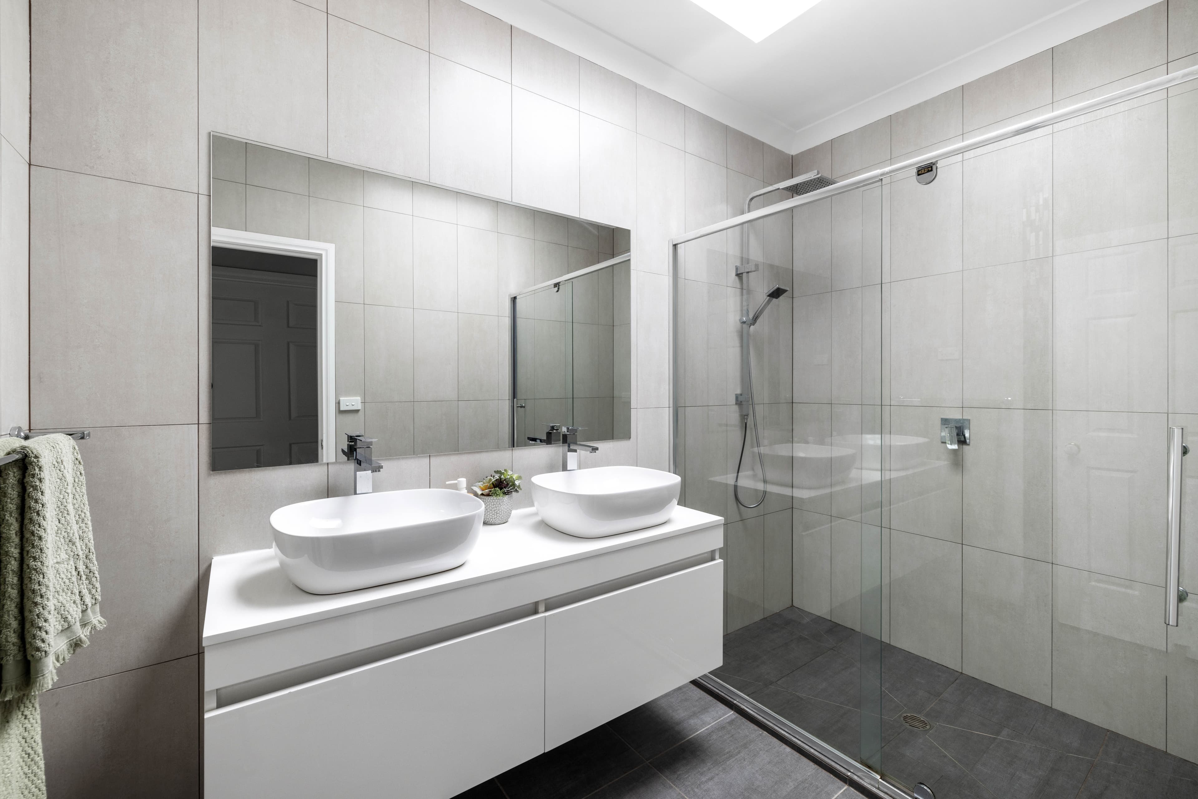 11 Muntz Avenue, Glenroy VIC 3046, Glenroy - Thumbnail 7