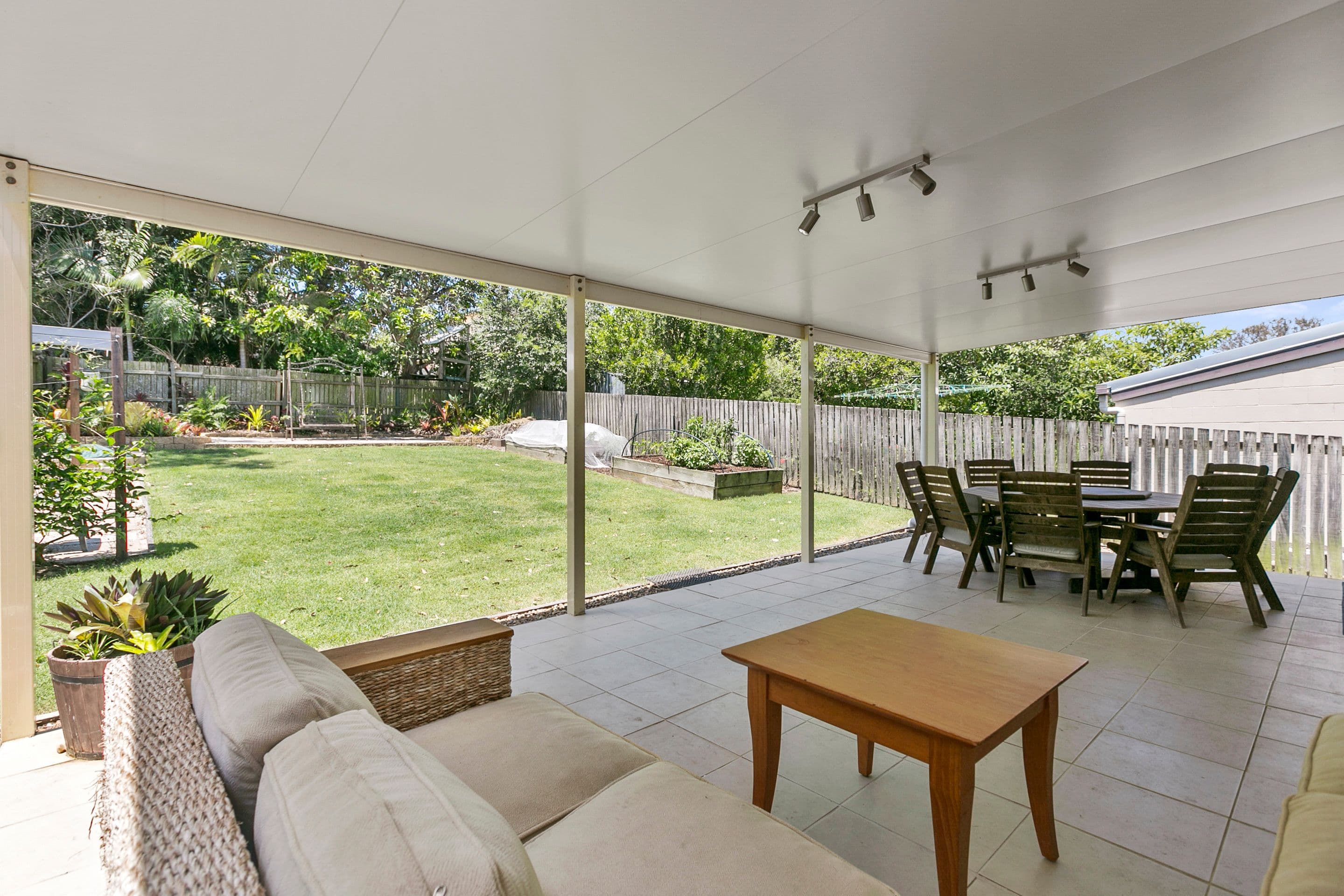 42 Woodville Place, Annerley QLD 4103, Annerley - Thumbnail 2