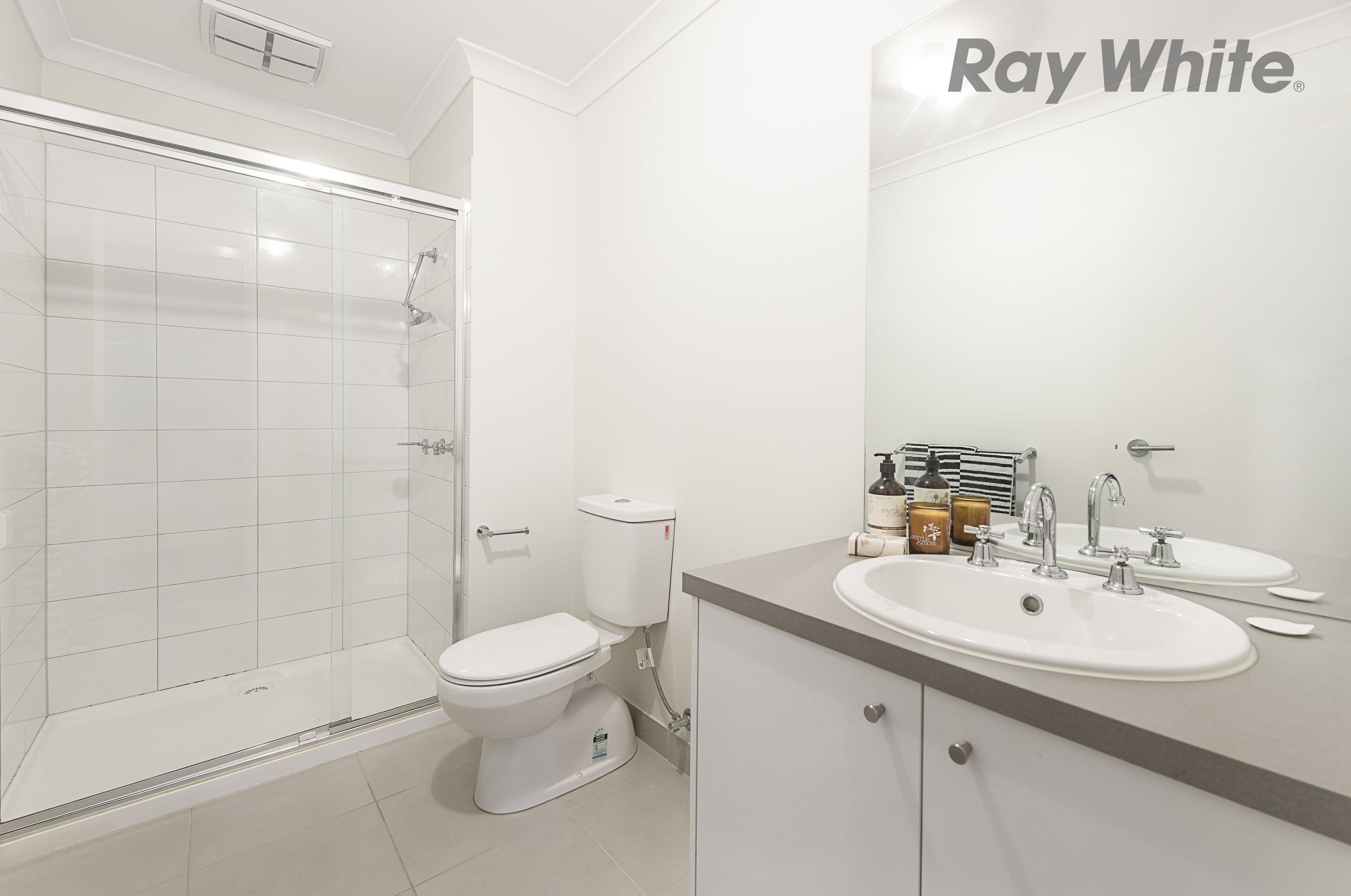 99 SPRIGGS Drive, Croydon VIC 3136, Croydon - Thumbnail 8