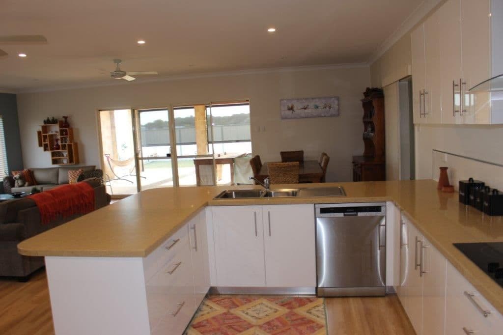 75 Alice Court, Marengo, VIC, Marengo - Thumbnail 2
