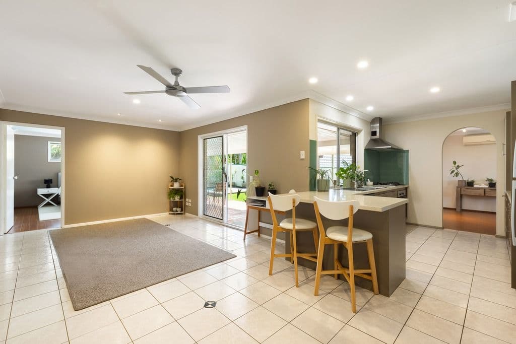 5 Carrumbella Drive, Arundel QLD 4214, Arundel - Thumbnail 7