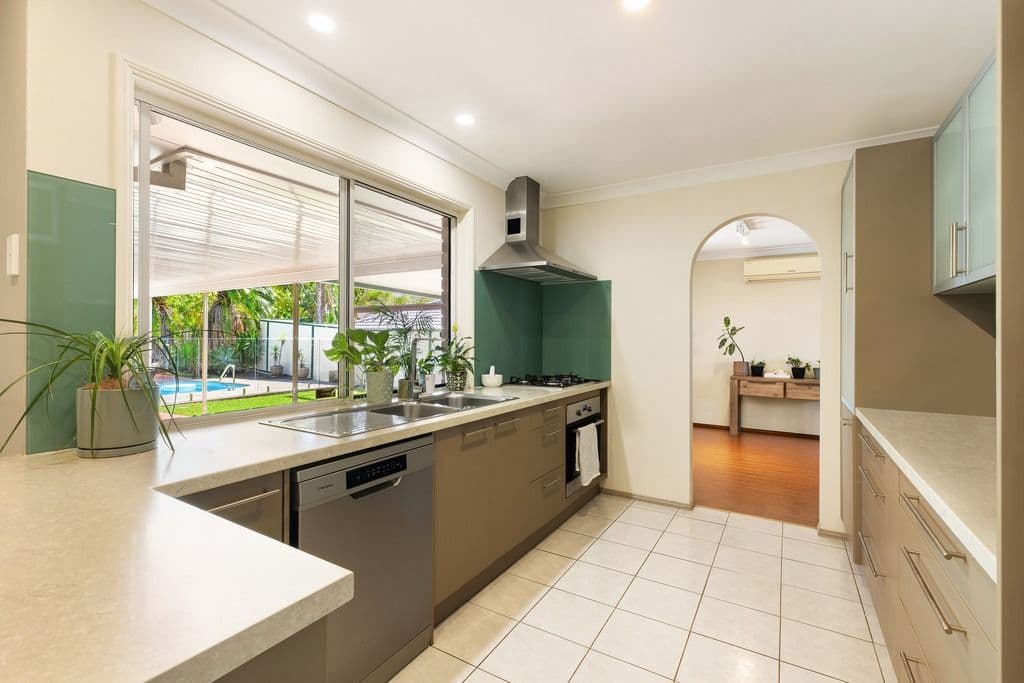 5 Carrumbella Drive, Arundel QLD 4214, Arundel - Thumbnail 8
