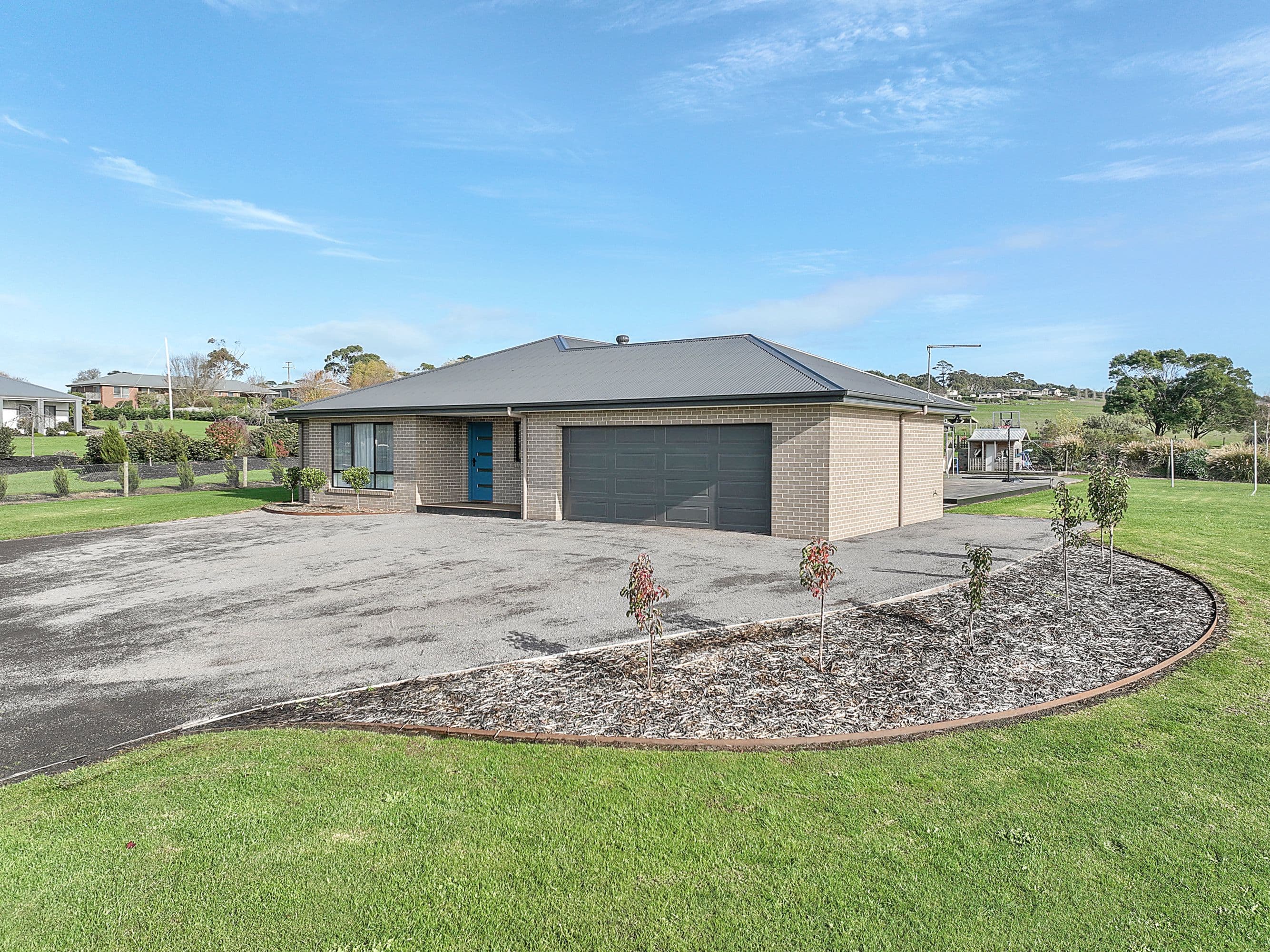 18 Park Lane, Camperdown VIC 3260, Camperdown - Thumbnail 2