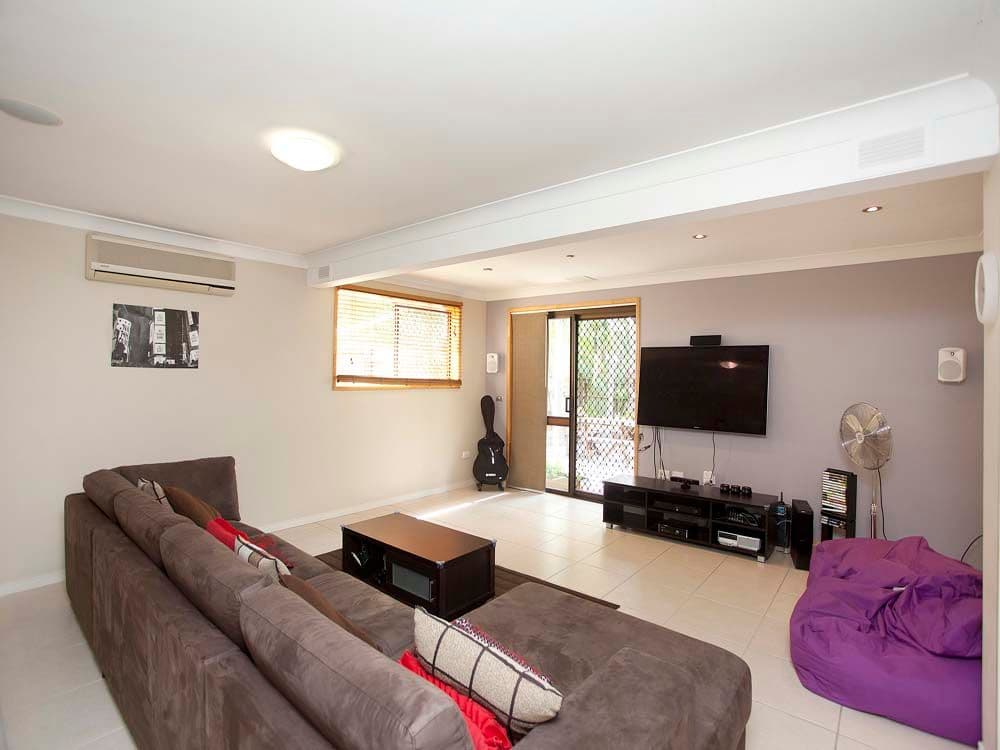28 Redpath Street, Wishart QLD 4122, Wishart - Thumbnail 3