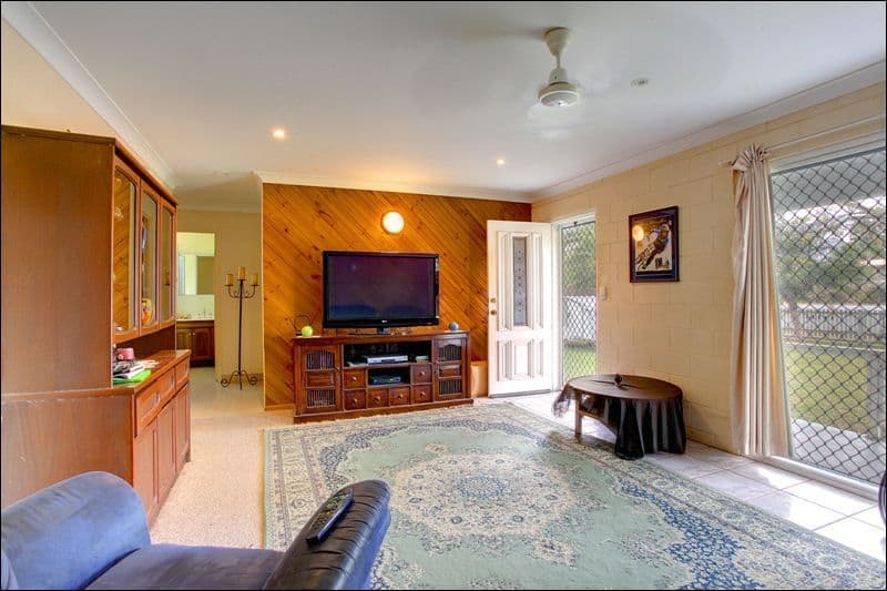 1497 Riverway Drive, KELSO QLD 4815, Kelso - Thumbnail 3