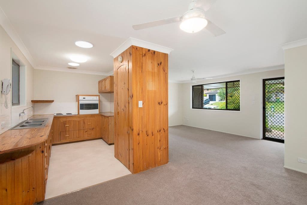 27 Mirreen Drive, Tugun QLD 4224, Tugun - Thumbnail 2