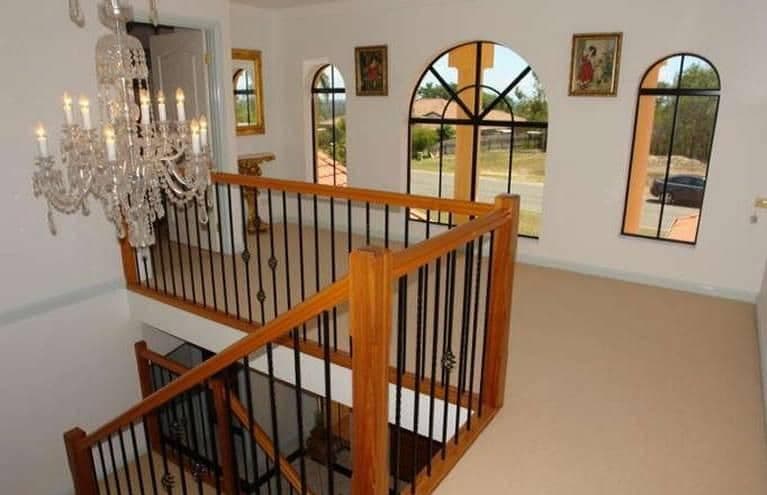 19 Dalby Court, HELENSVALE QLD 4212, Helensvale - Thumbnail 2