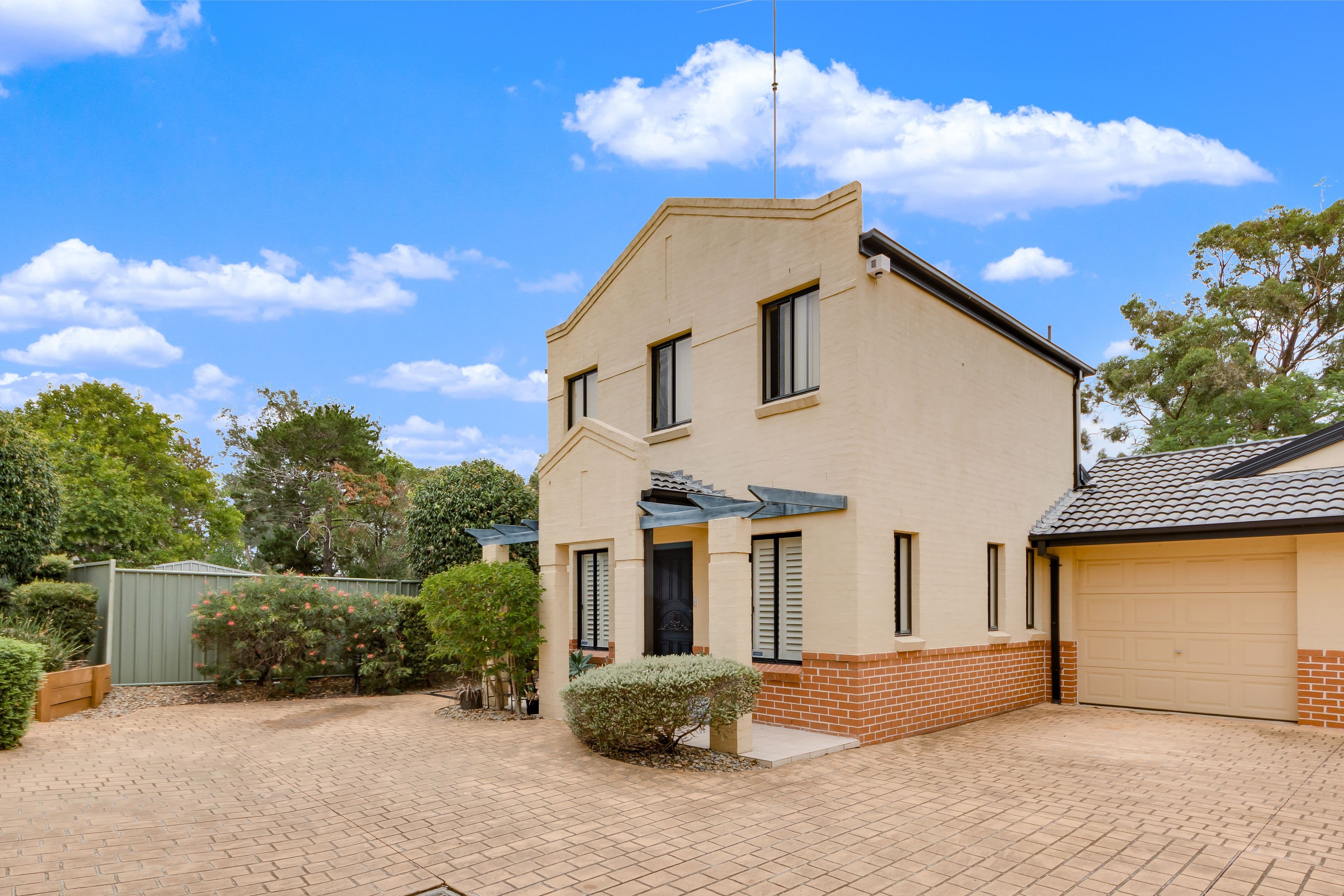 9 Fourth Avenue, Macquarie Fields NSW 2564, Macquarie Fields - Image 1
