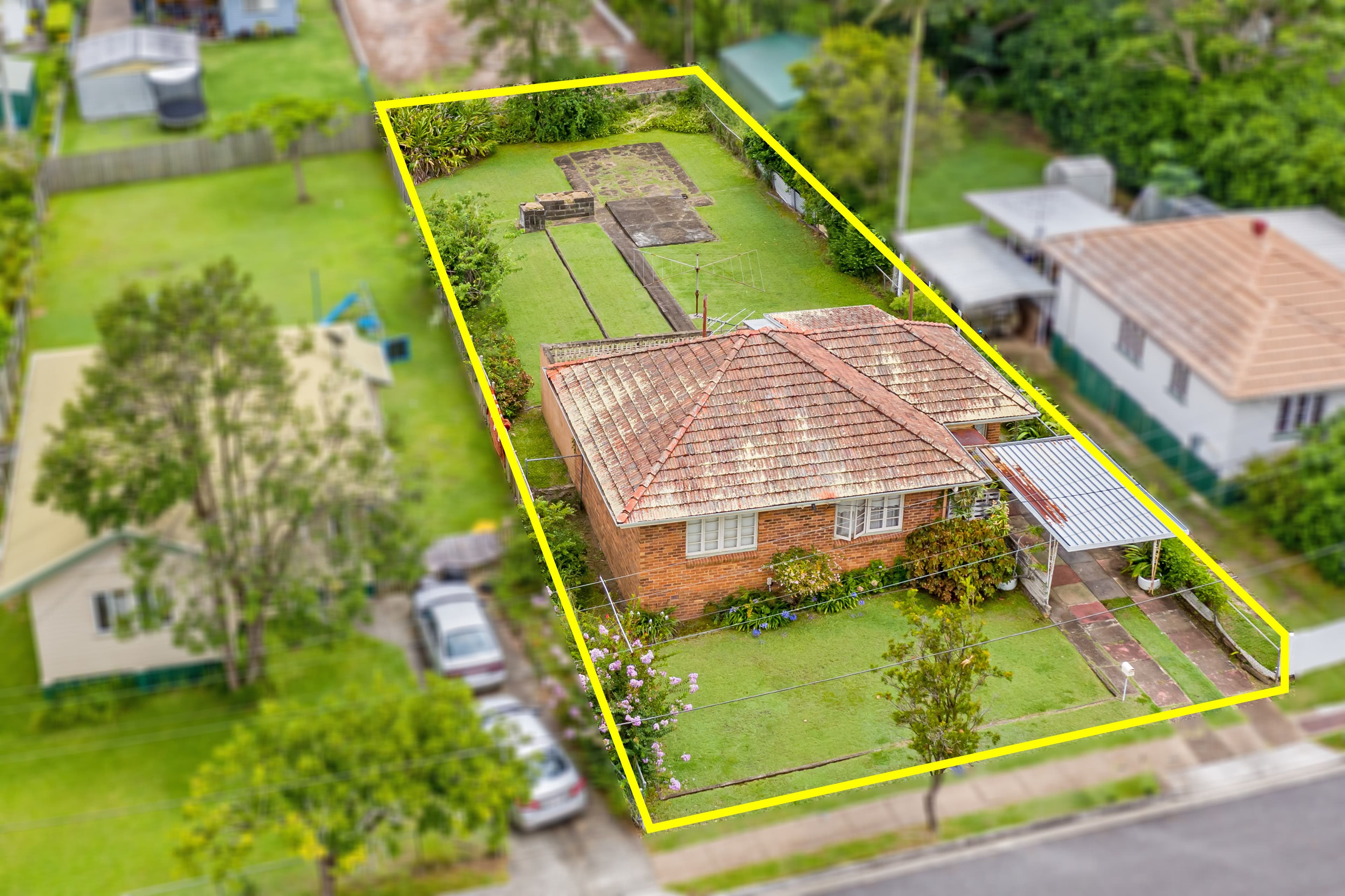 212 Beddoes Street, Holland Park QLD 4121, Holland Park - Thumbnail 3