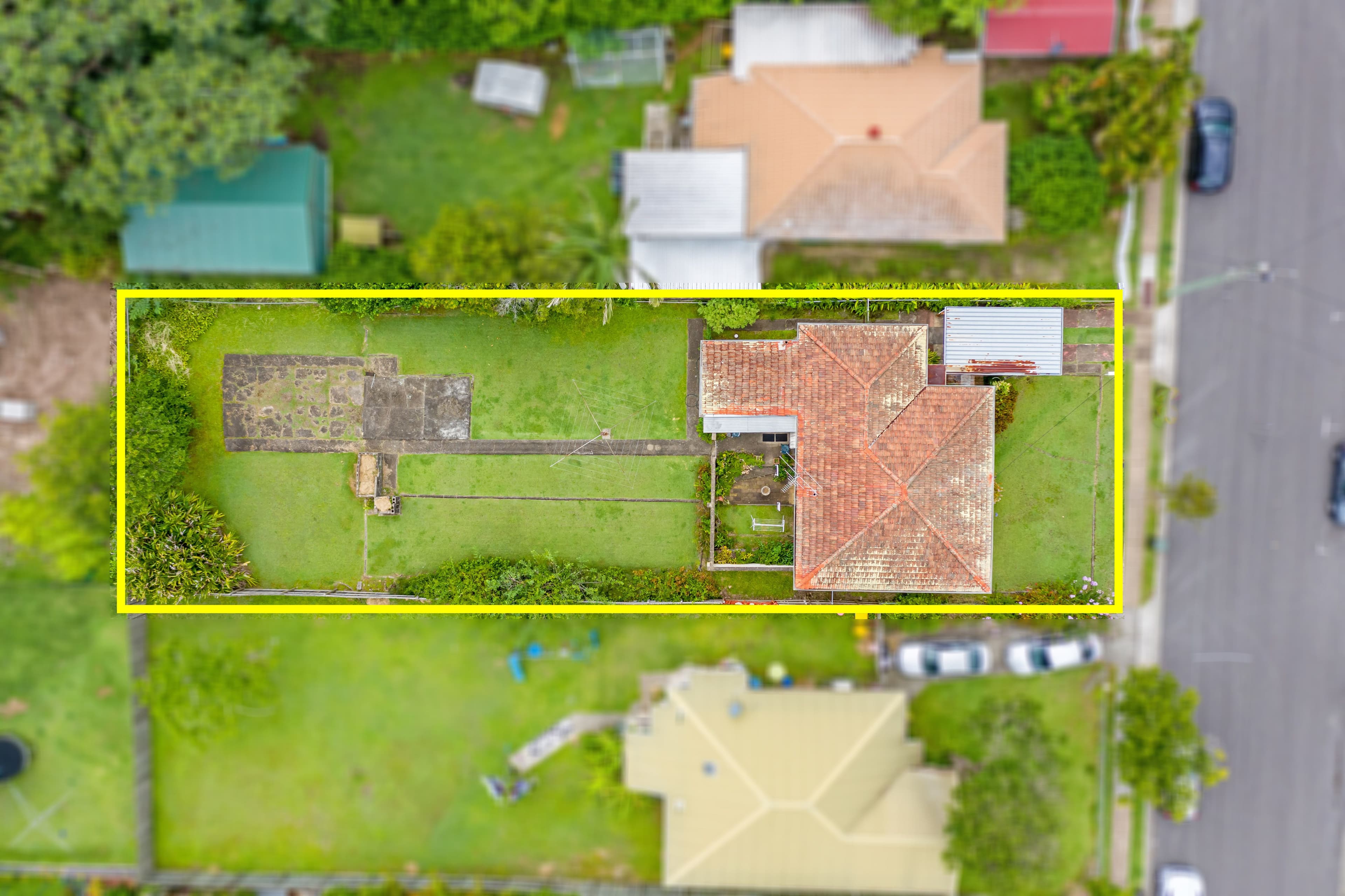 212 Beddoes Street, Holland Park QLD 4121, Holland Park - Thumbnail 4