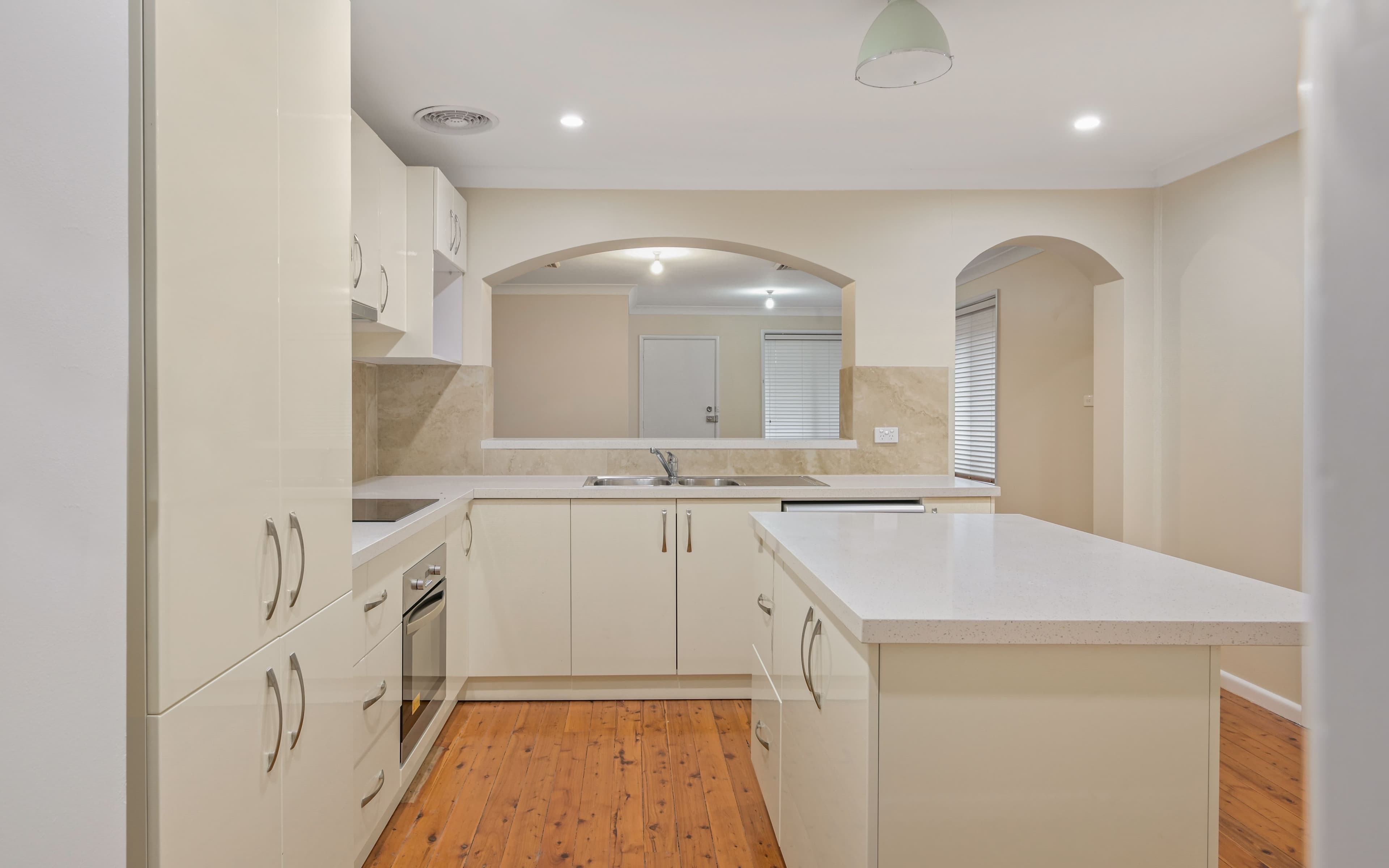 20 Macquarie Avenue, Camden NSW 2570, Camden - Thumbnail 3